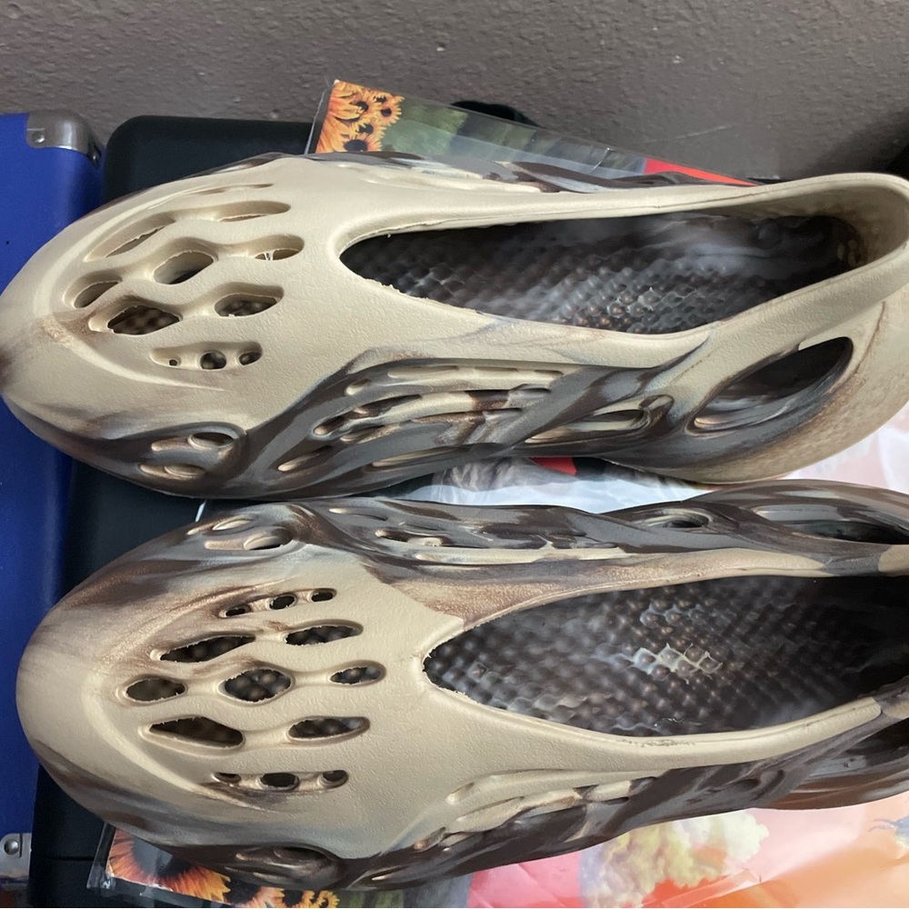 adidas Yeezy Foam RNNR MX Cream Clay